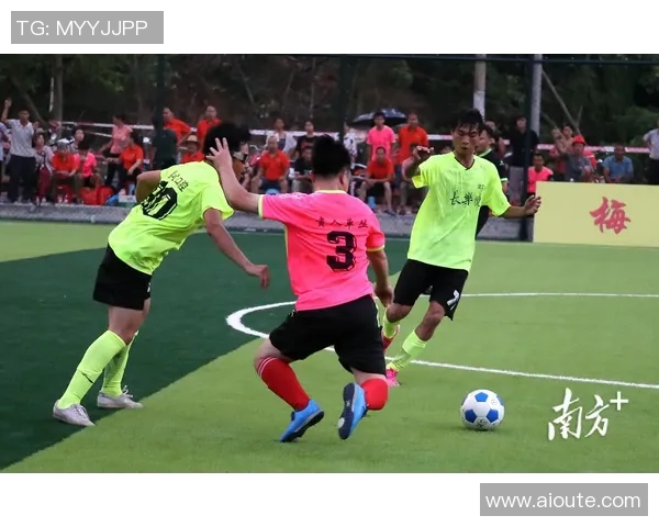 大巴黎与里昂激战正酣比分悬念迭起球迷热情高涨